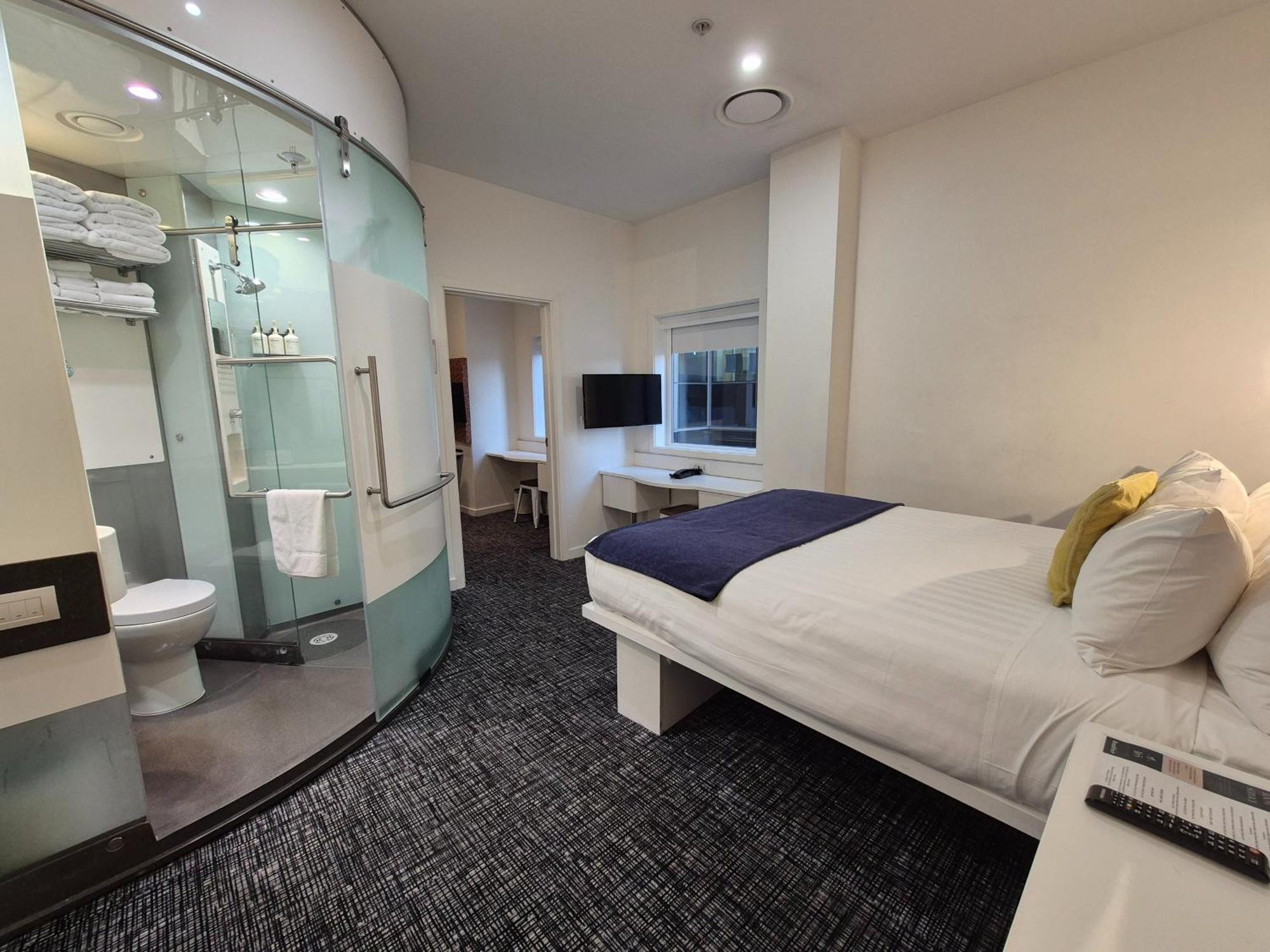 Breakfree On Cashel, An Accor 3*